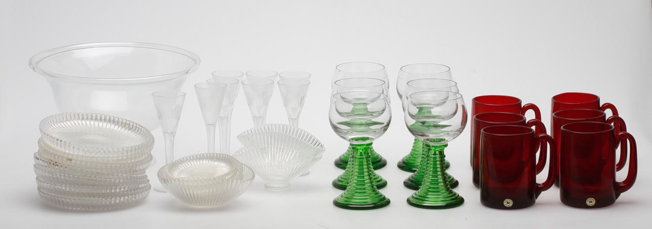 GLASFÖREMÅL, 36 delar, bl.a. Reijmyre, Gullaskruf.