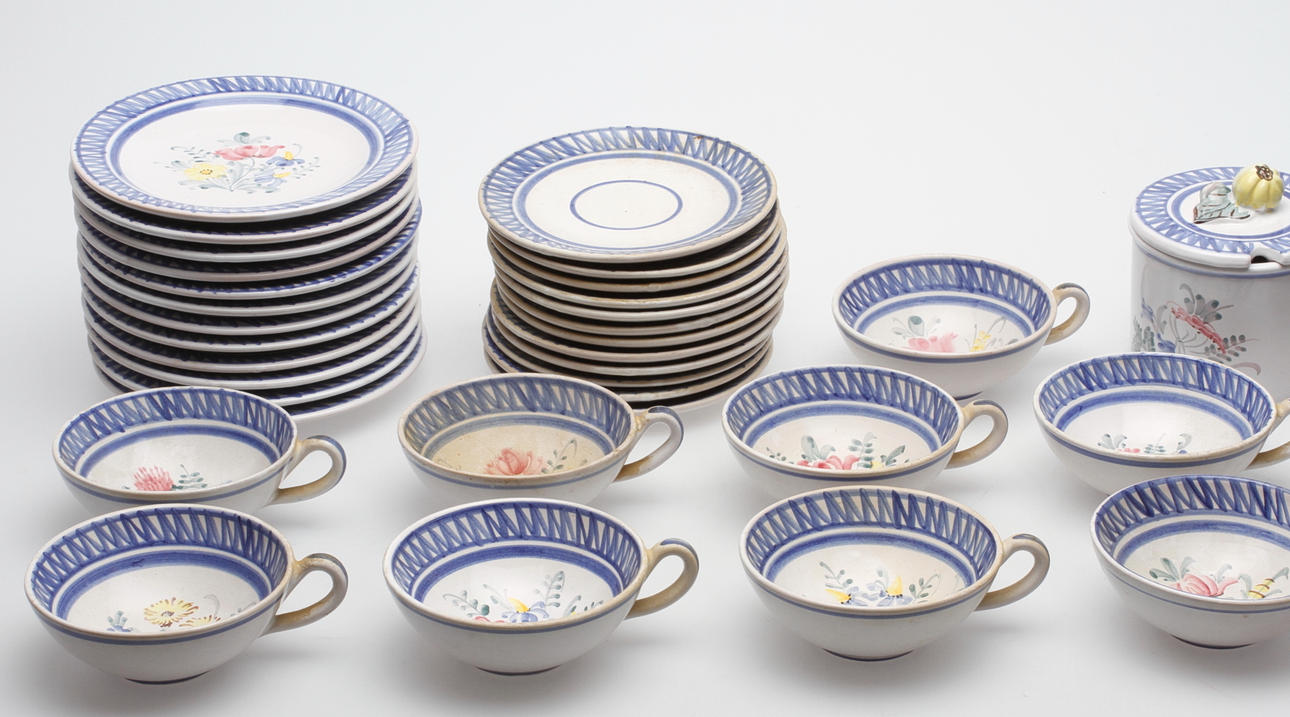 KAFFESERVIS, keramik, 25 delar, Lars Syberg, Danmark.