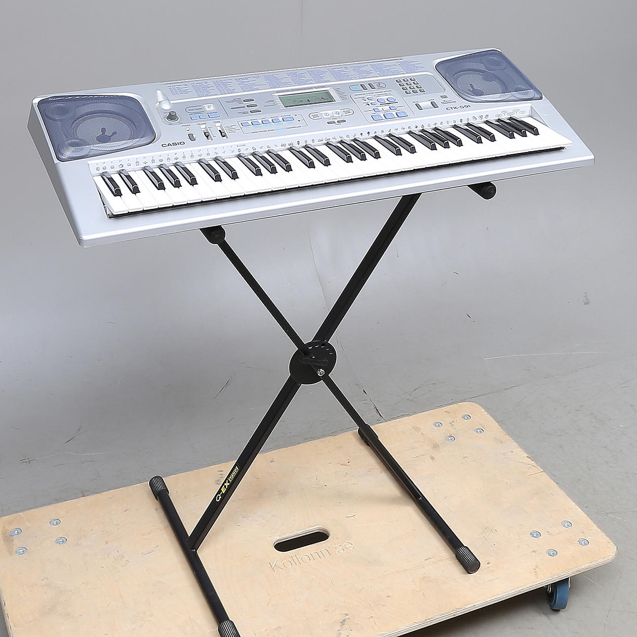 CASIO CTK-591 61鍵電子キーボード スタンド付 Musical Instruments