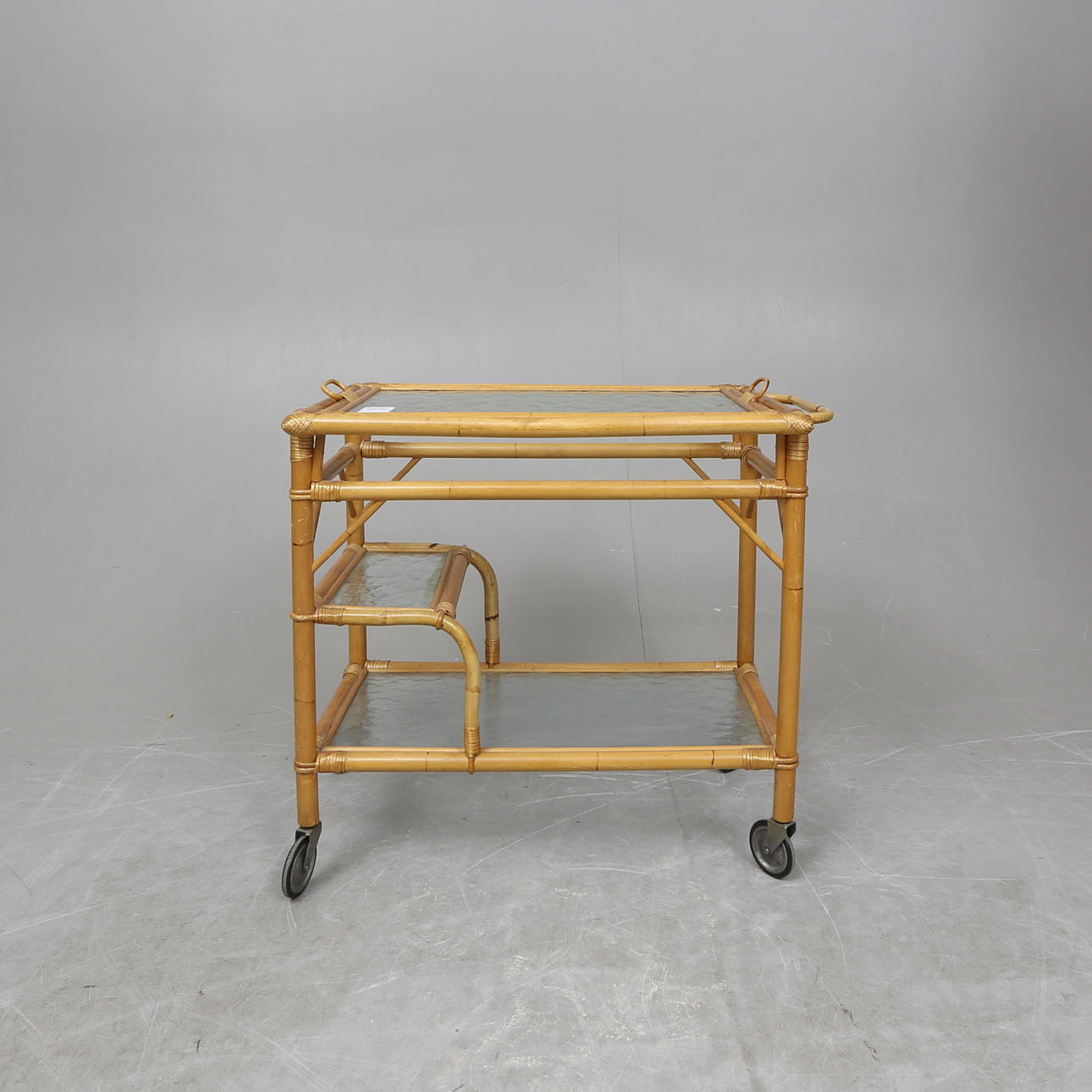 TEVAGN, rotting och glas.