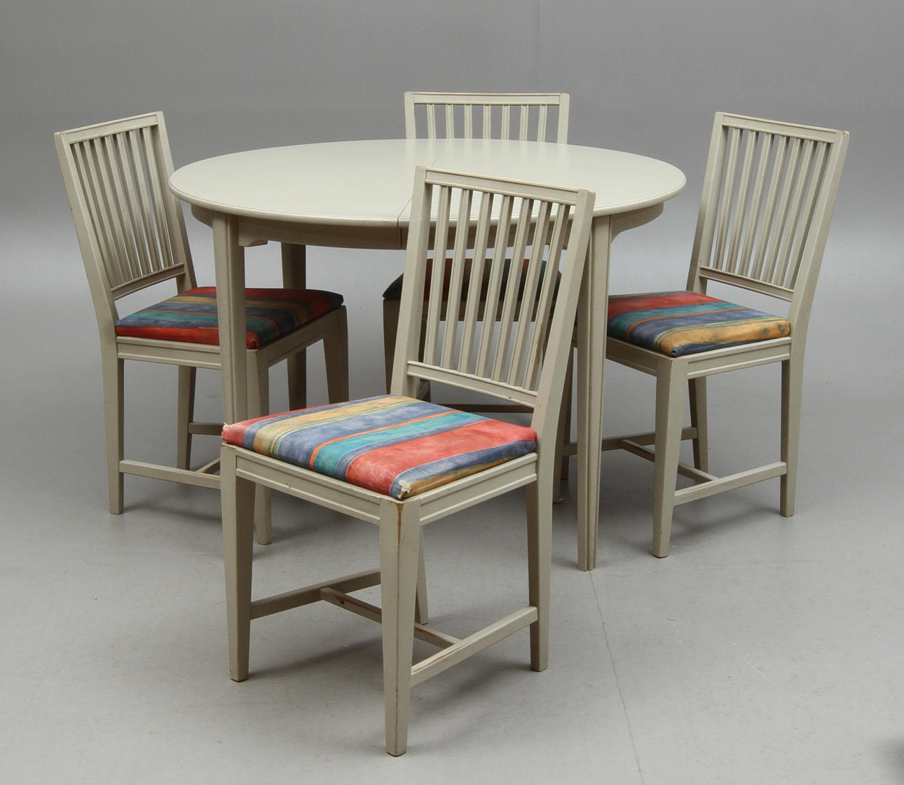 MATSALSGRUPP, 5 delar, gustaviansk stil, 1900-talets andra hälft.