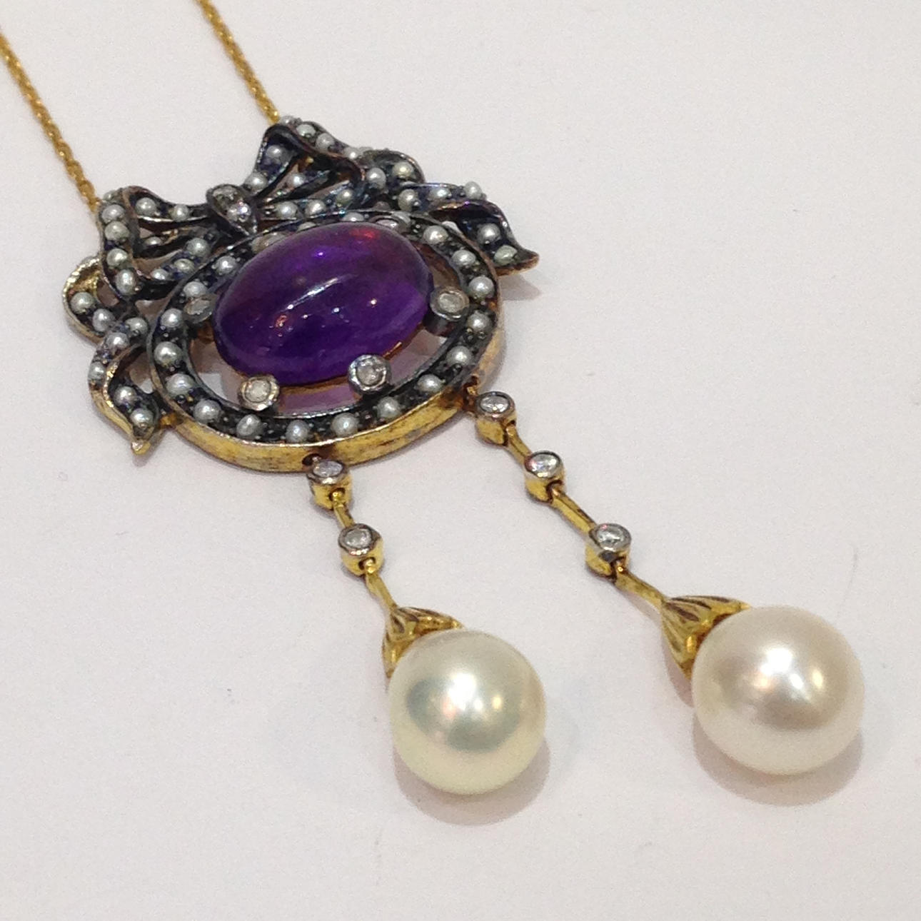 CABOCHON AMETIST HALSBAND.