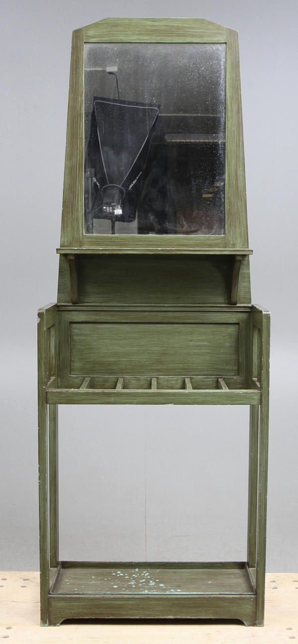 HALLMÖBEL, Nordiska Kompaniet, Jugend, tidigt 1900-tal.