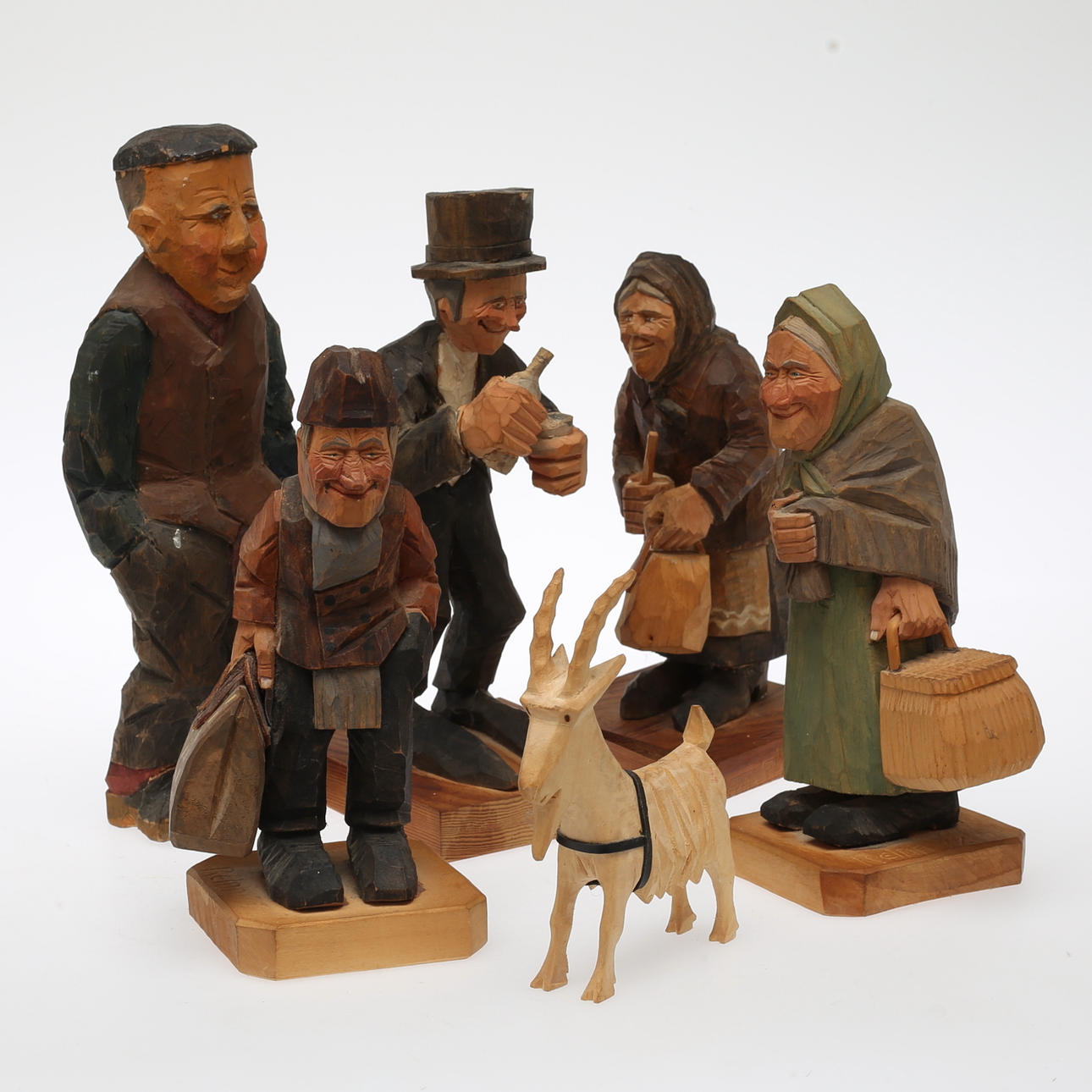 SKULPTURER, 6 st, trä, signerade.