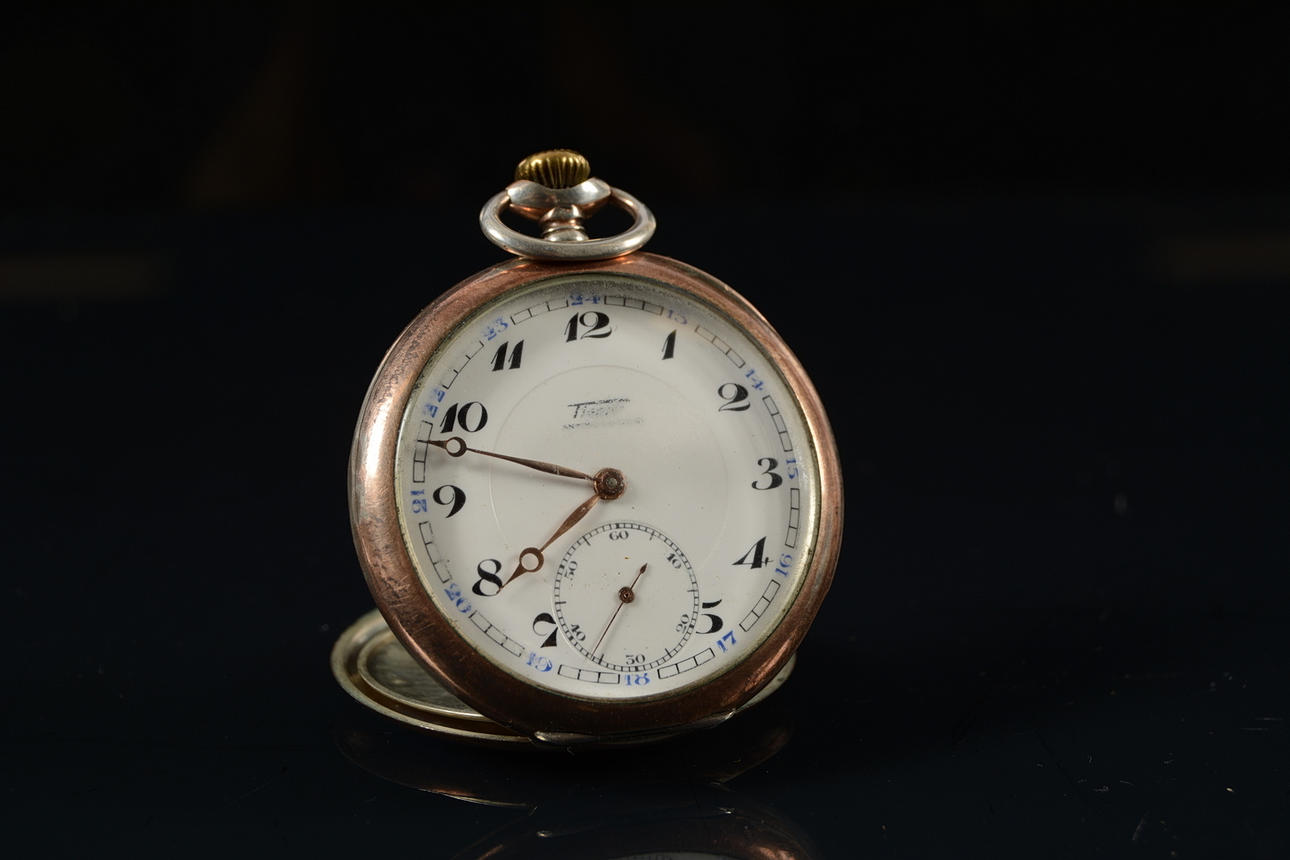 FICKUR, silver, Tissot.