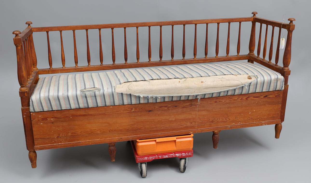 TRÄSOFFA, 1800-tal.