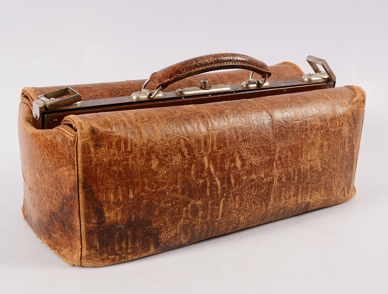 DOKTORVÄSKA, läder.