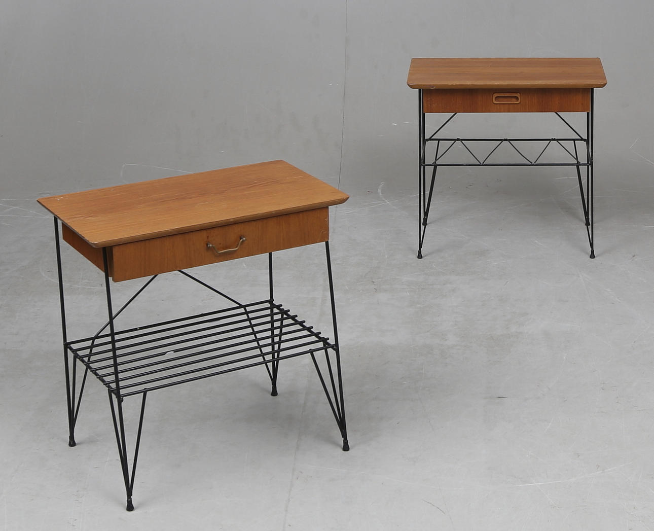 NATTSDUKSBORD, 2 st, 1950/60-tal.