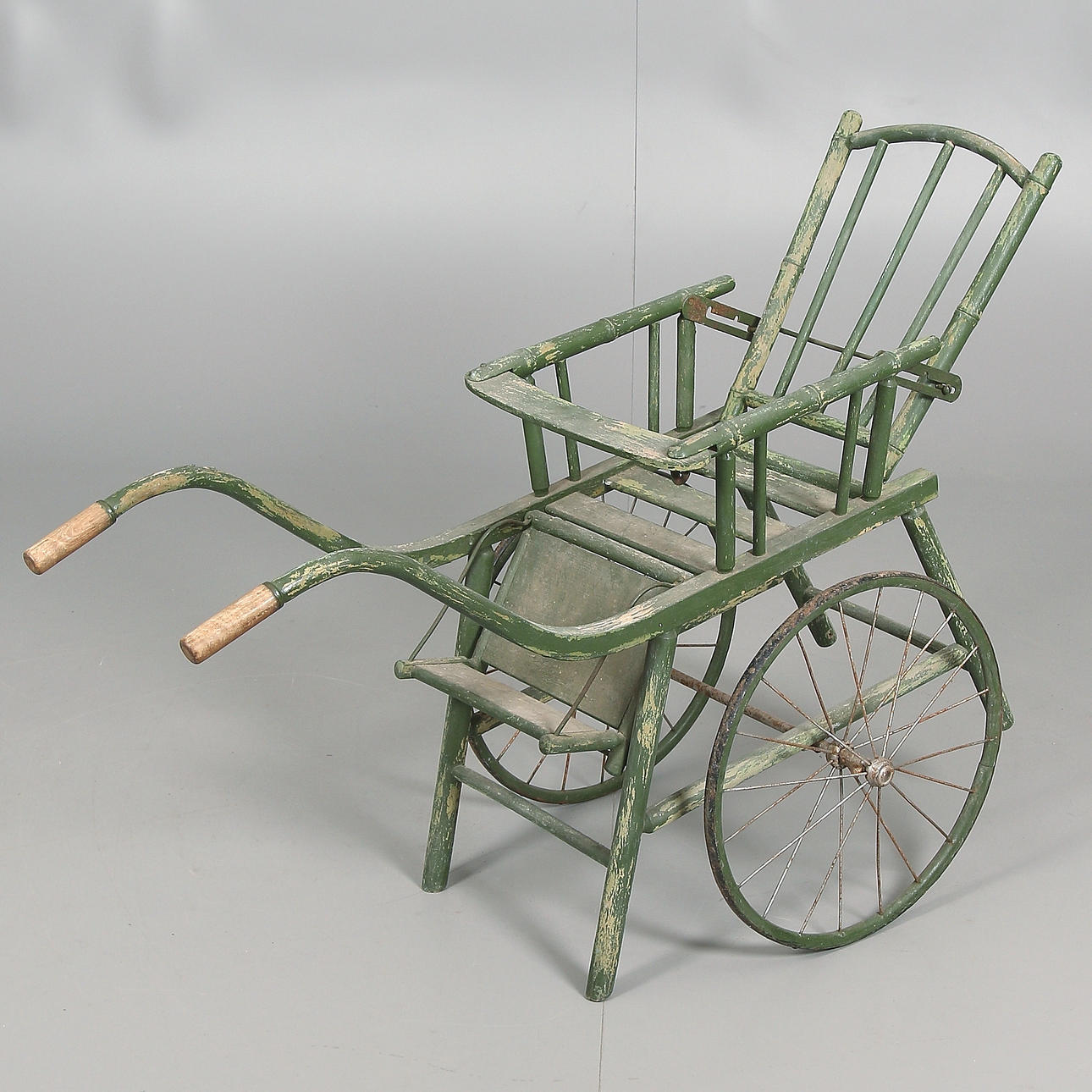 BARNRULLSTOL/VAGN, 1900-talets början.