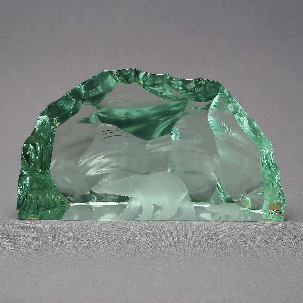 VICKE LINDSTRAND. sculpture, "Ice block", signed.