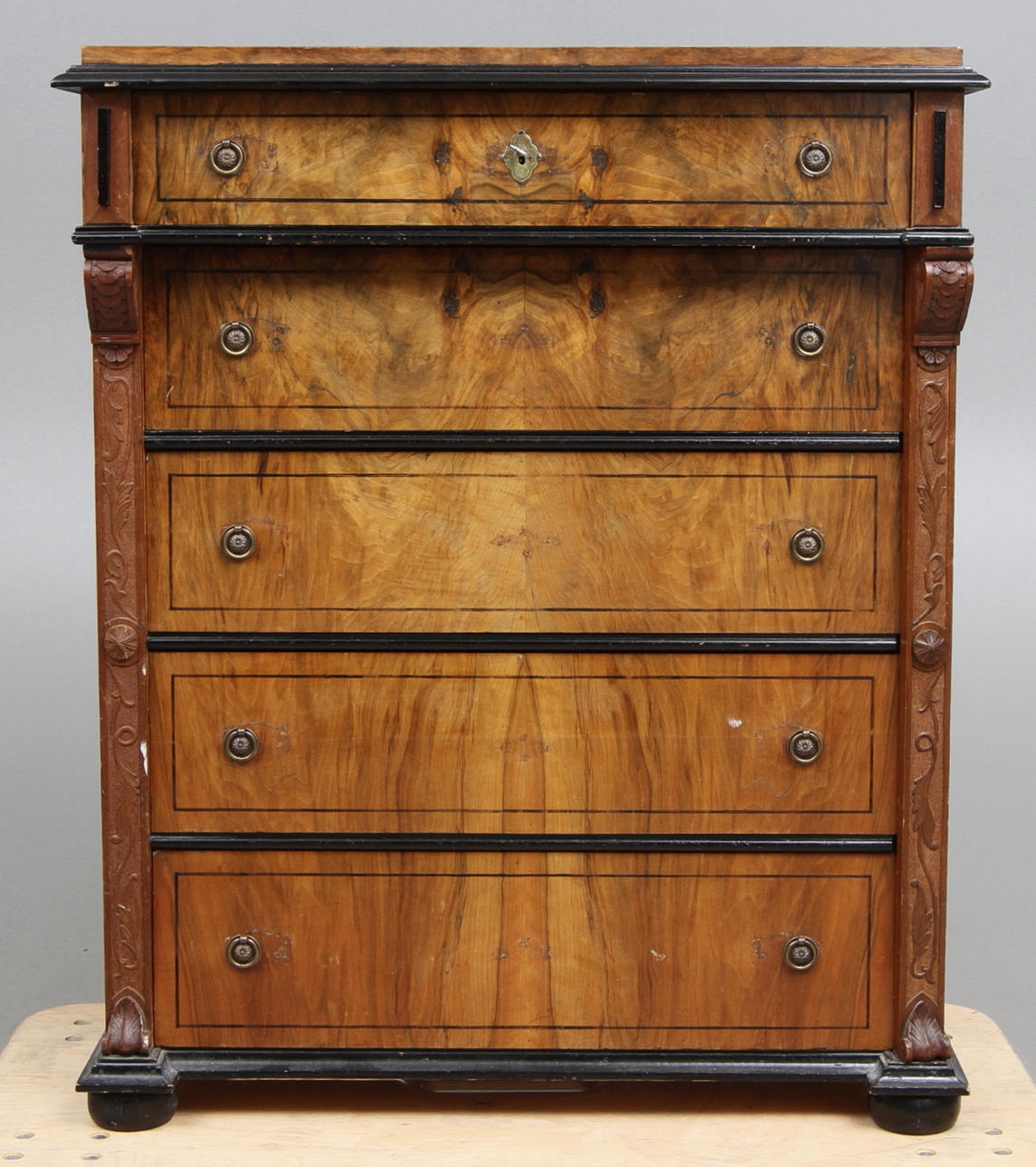 BYRÅ, nyrenässans, sekelskiftet 1900.