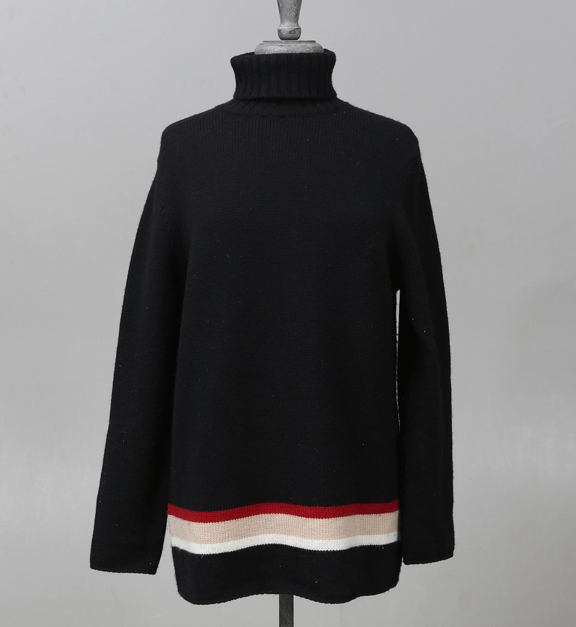 SUÉTER DE PUNTO, Burberry, Londres.