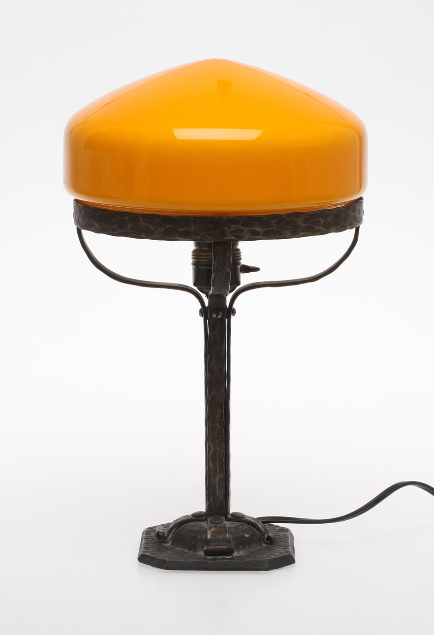 BORDSLAMPA, sk strinbergslampa, jugend, 1900-talets första hälft.