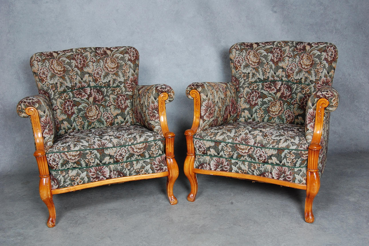 FÅTÖLJER, 1 par 1940-tal.