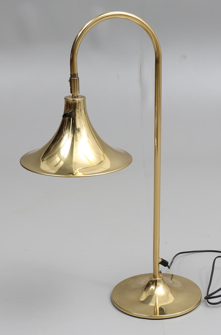 BORDSLAMPA, mässing, 1900-talets mitt/andra hälft.