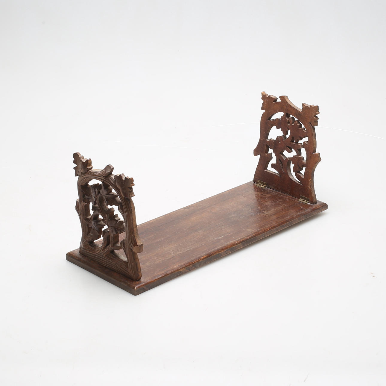 BOKSTÖD, trä, 1900-talets första hälft.