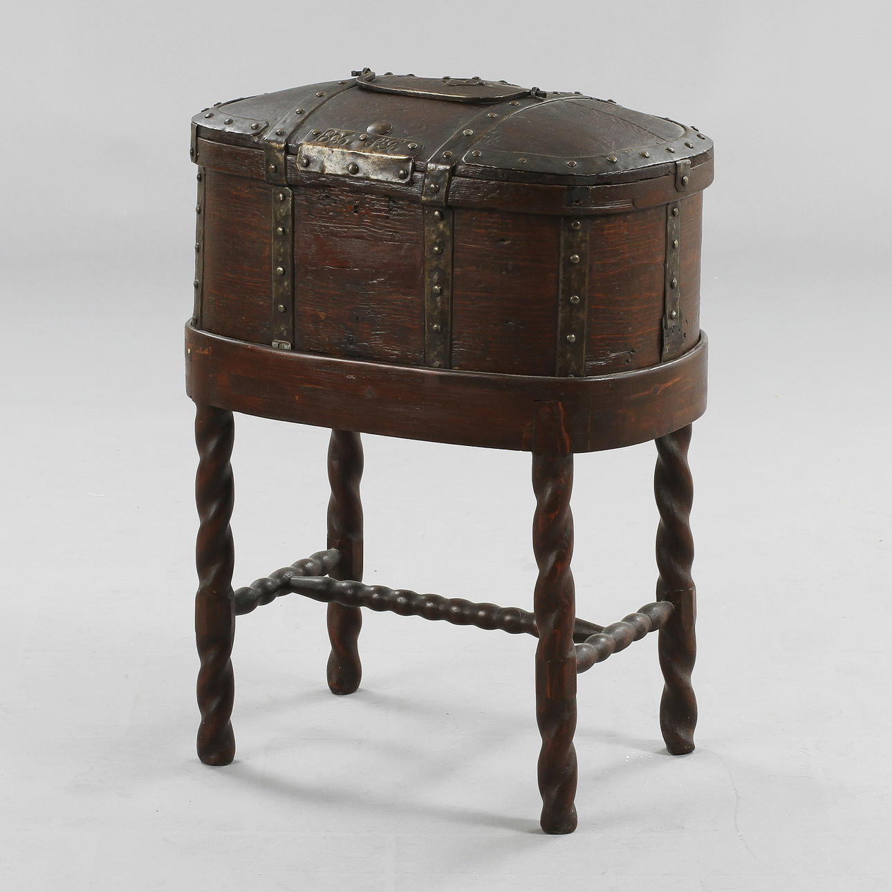 SKRIN, barockstil, daterad 1806 samt monogram.