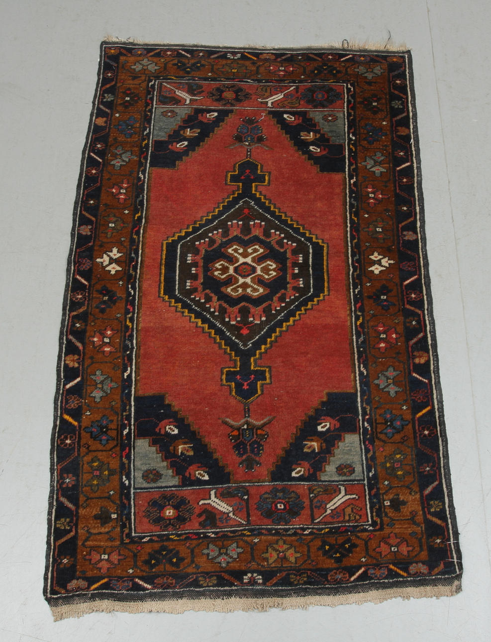 MATTA, orientalisk, ca 142 x 86 cm.