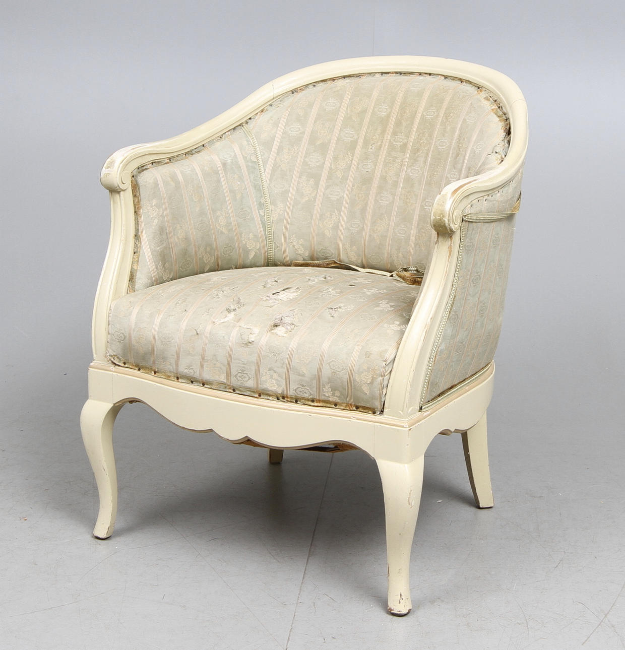 FÅTÖLJ, rokokostil, 1900-talets första hälft.