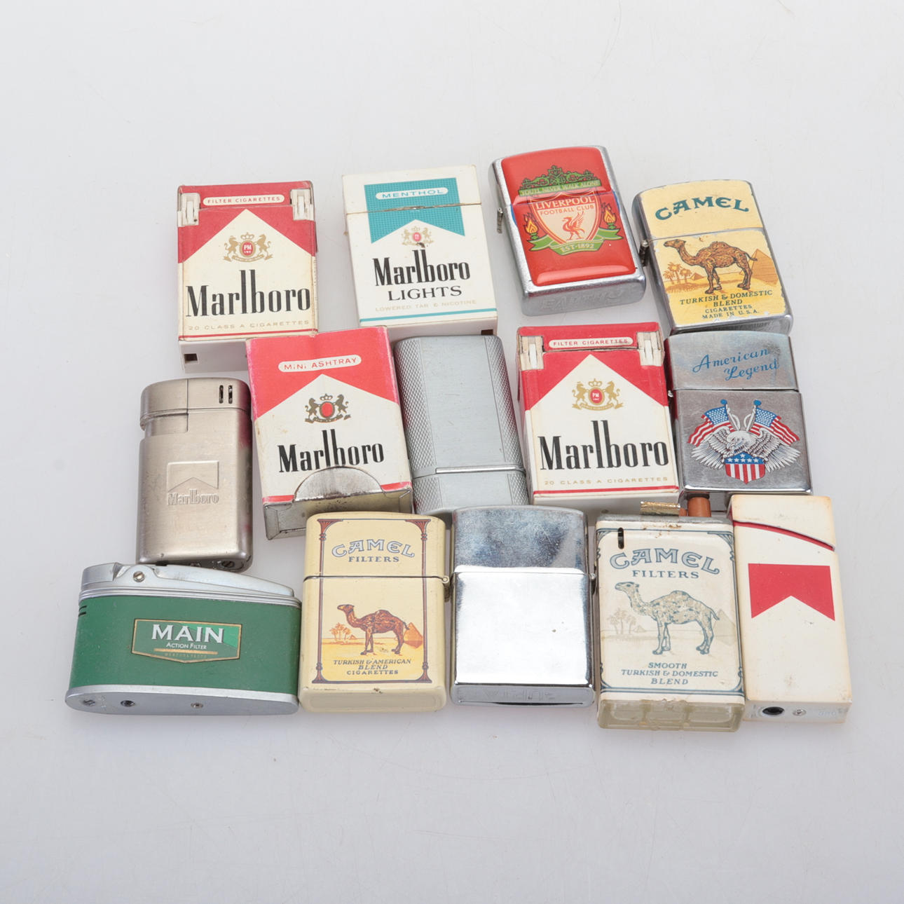 FEUERZEUG und eine Schachtel, 14 Teile.