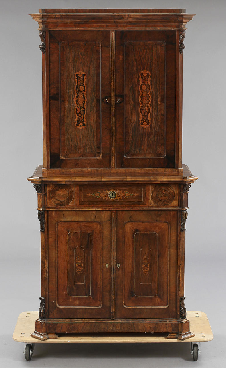 VINTRINSKÅP, "Huber im Stuttgart", nyrokoko, 1800-tal.