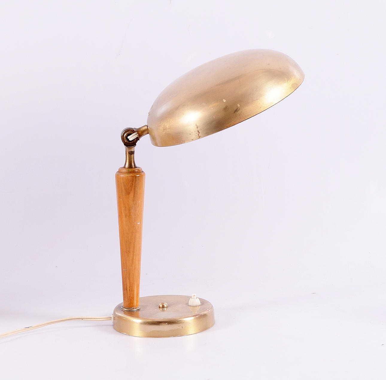 BORDSLAMPA, EOS Nässjö, 1940-tal.