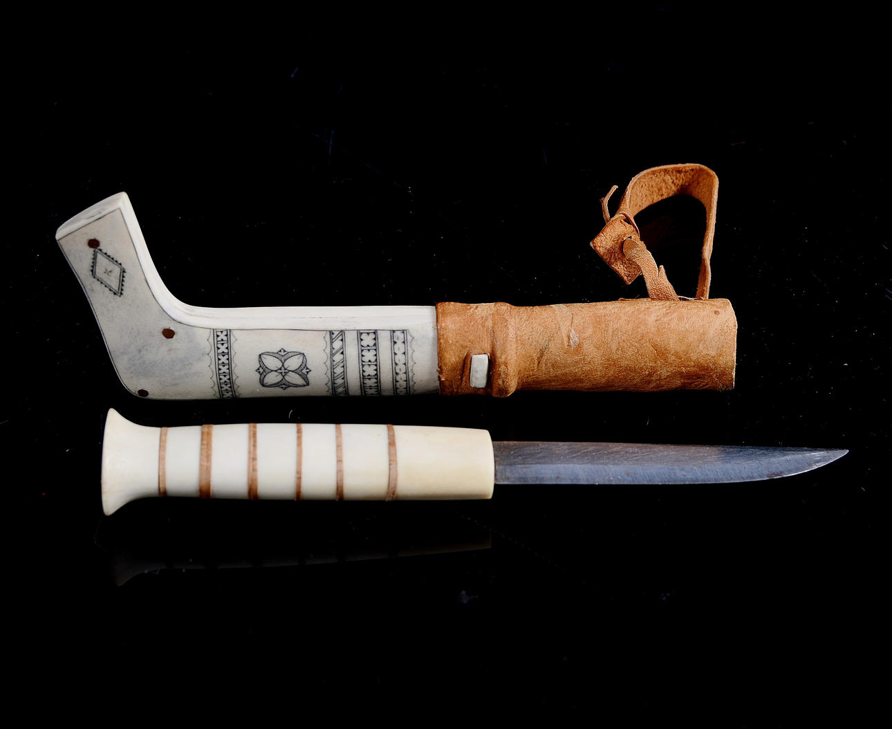 Samekniv. 1900-tal. Signerad.