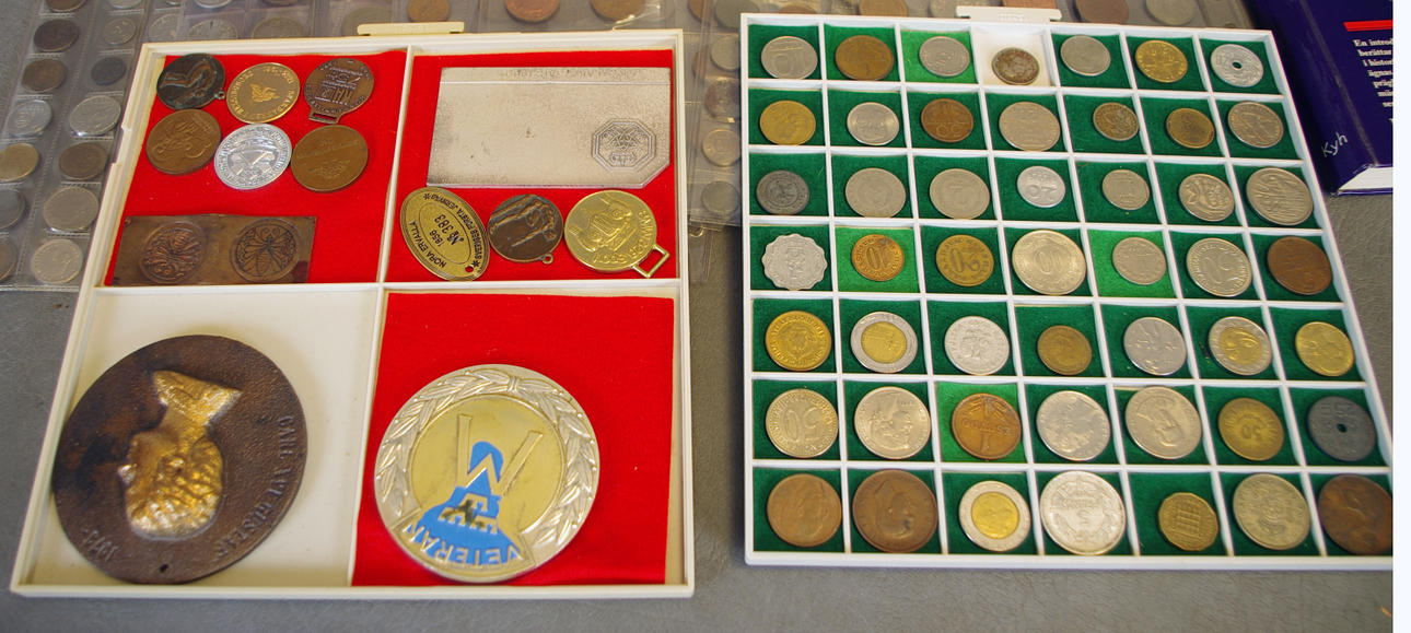 MYNT, SEDLAR OCH MEDALJER.