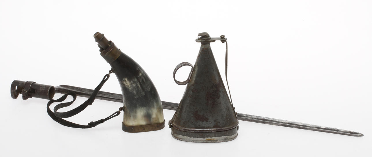 KRUTHORN 2 st, BAJONETT, 18/1900-tal.