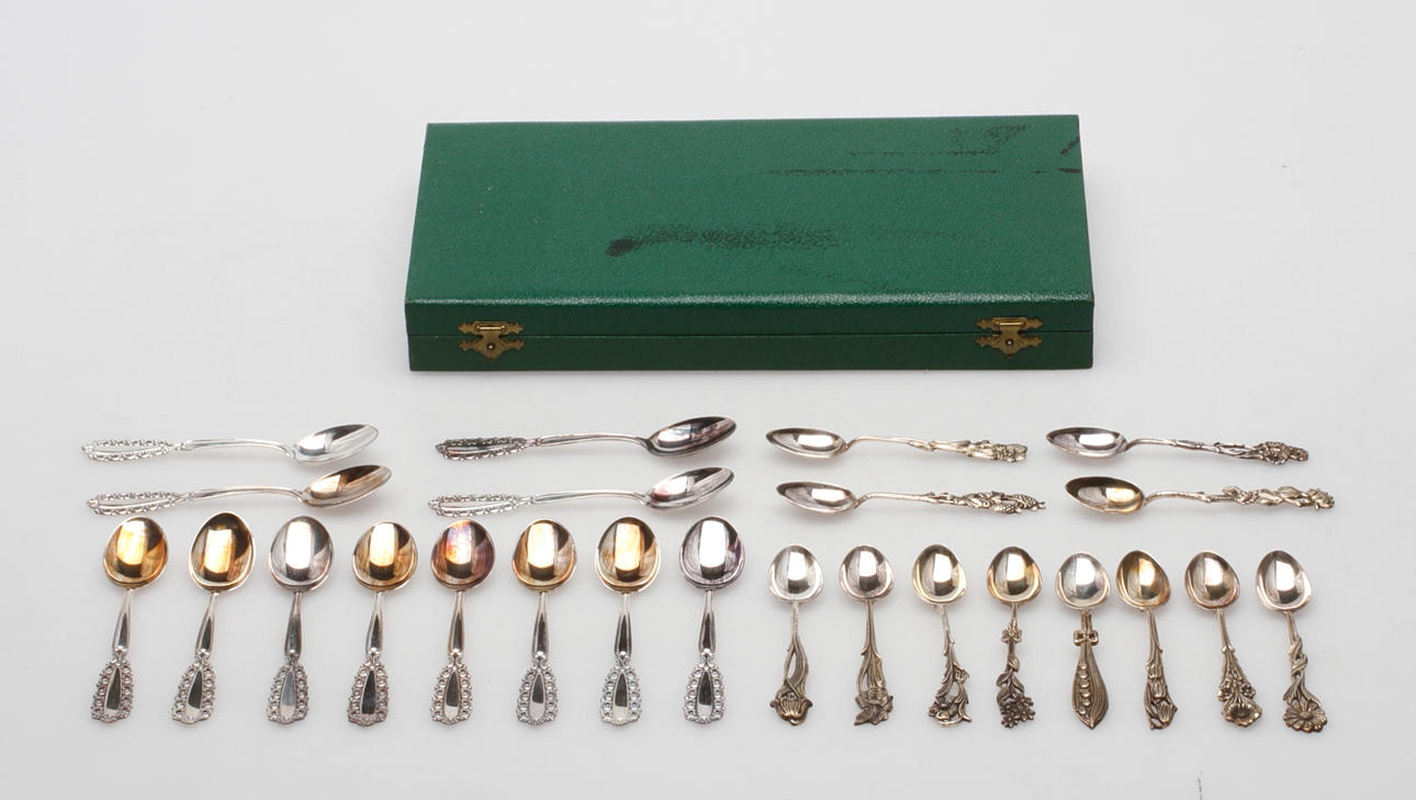 SKEDAR, silver, 12 + 12, vikt ca 235 gram.