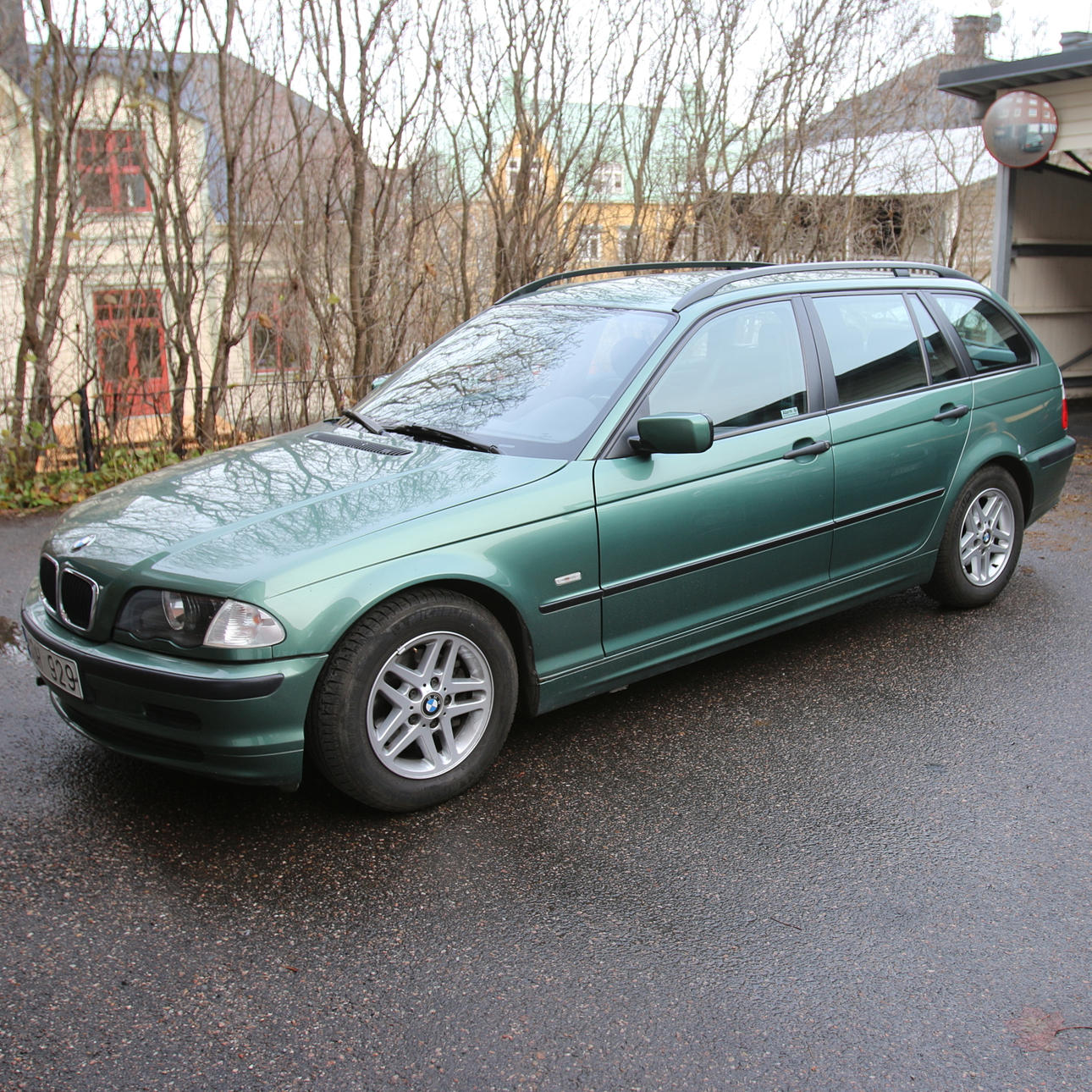 BMW 318i Touring Handbuch, 118 PS, 2001.