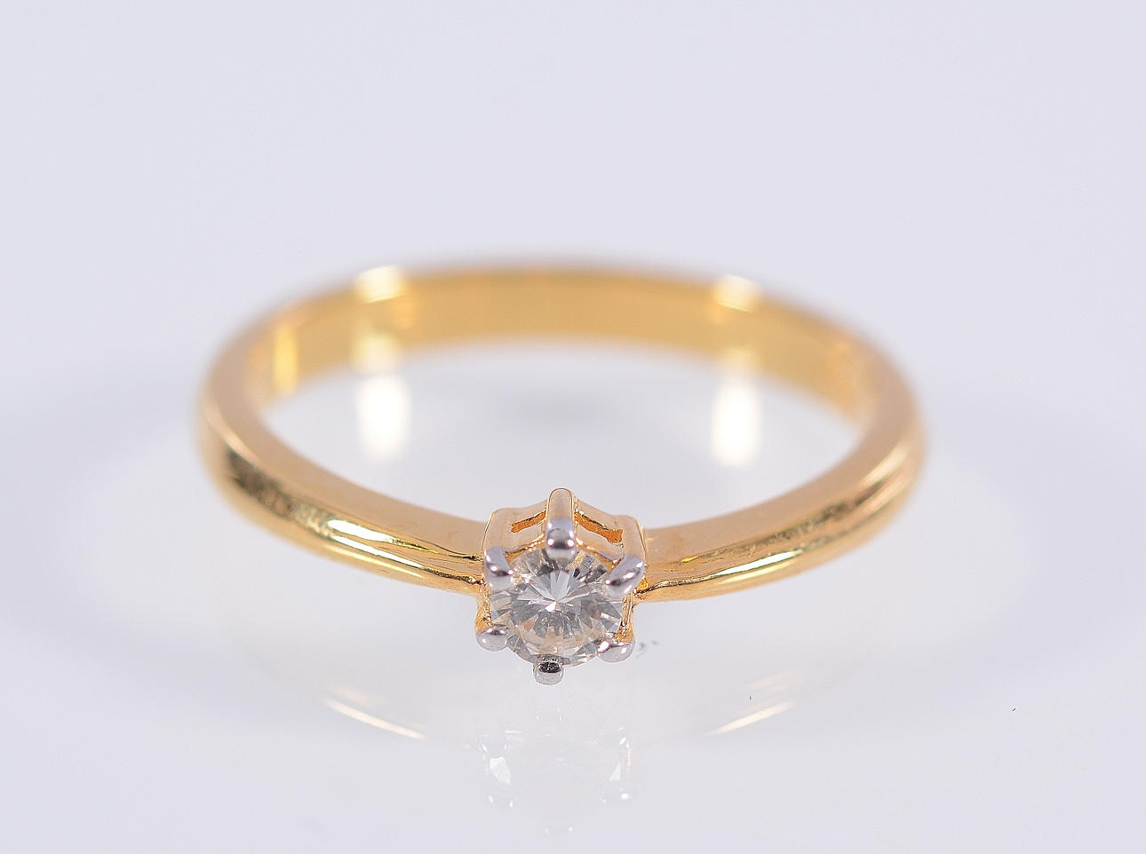 DIAMANTRING, ca 0,20ct, 18K.