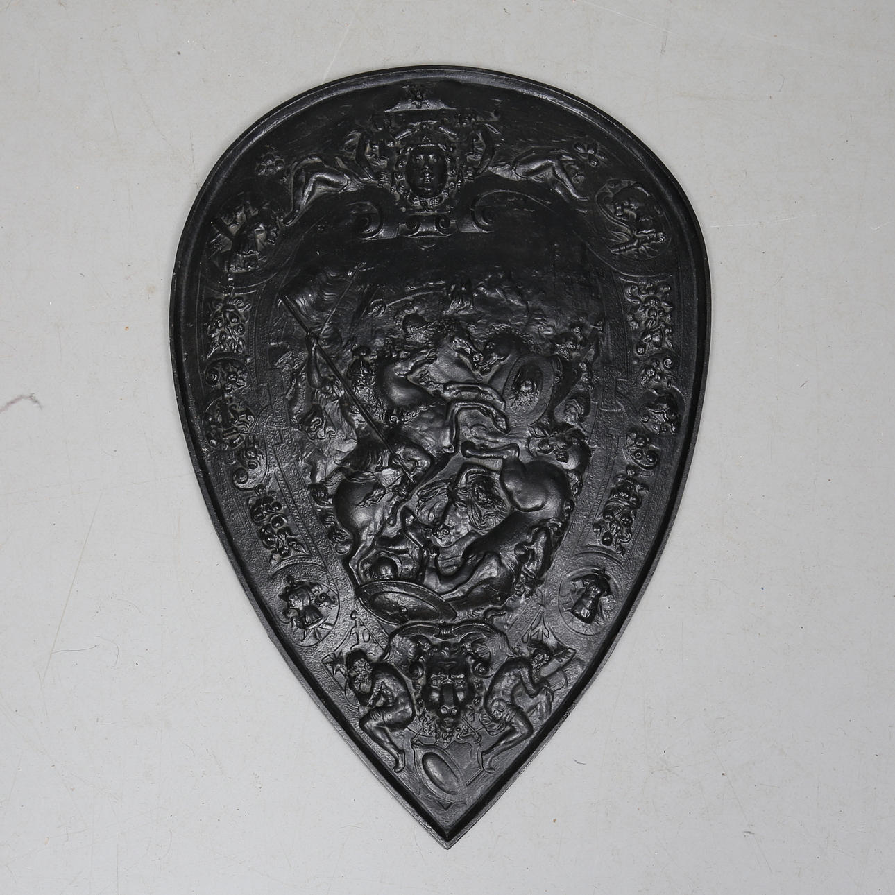 SHIELD, cast iron, marked "Vulcan Norrköping".