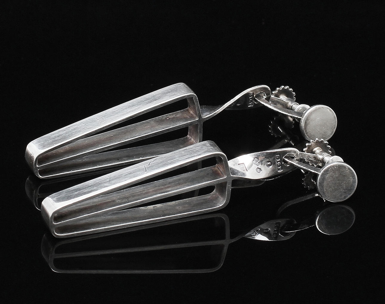 ÖRHÄNGEN, ett par, silver, Sigurd Persson, Stockholm, 1958.