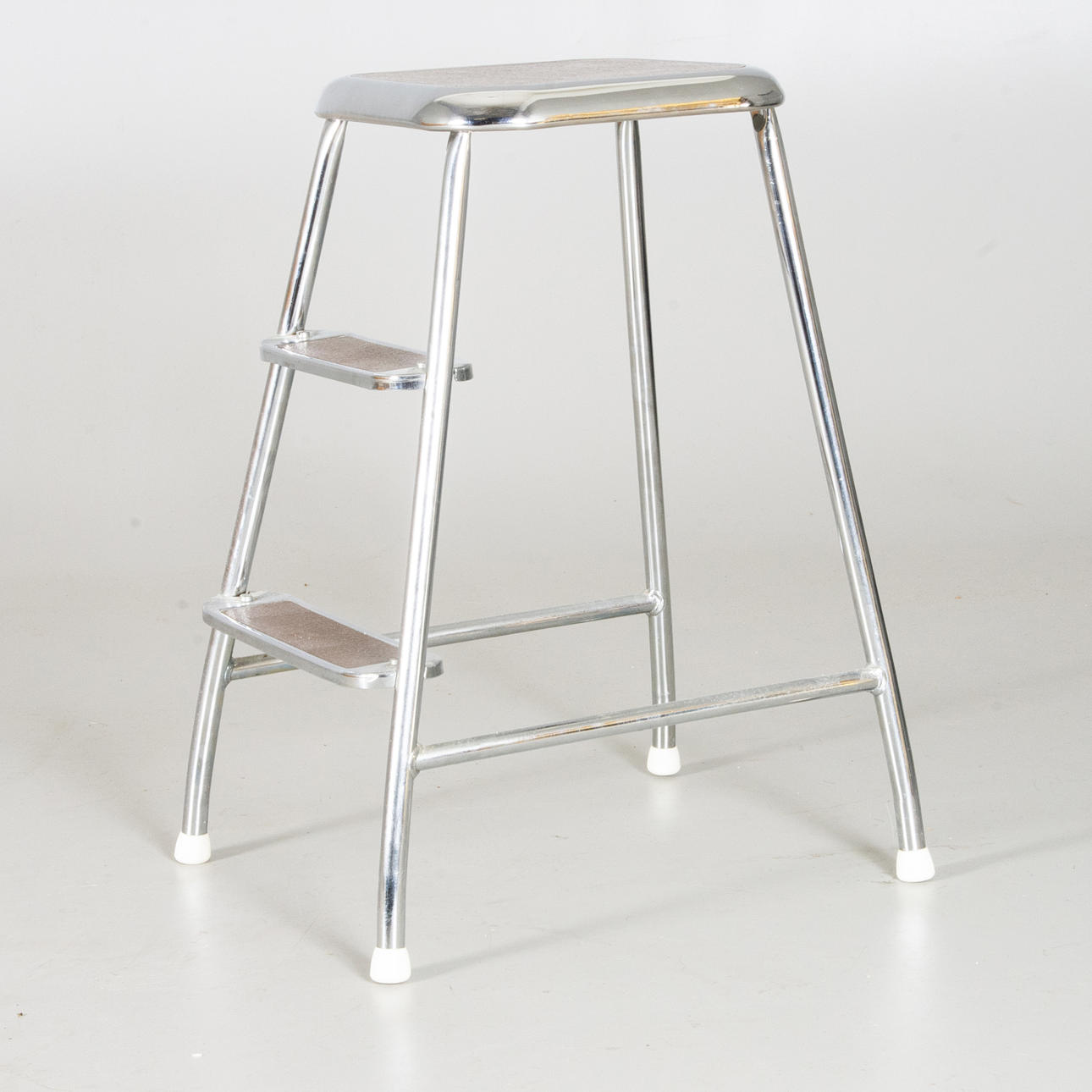 TRAPPALL, kromad metall, AWAB.