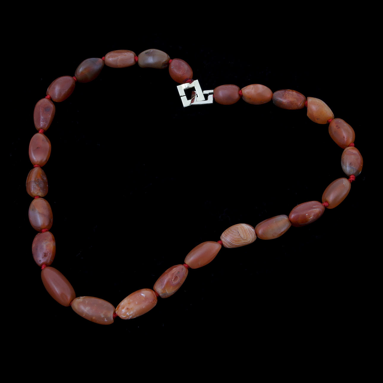 COLLIER, agater.