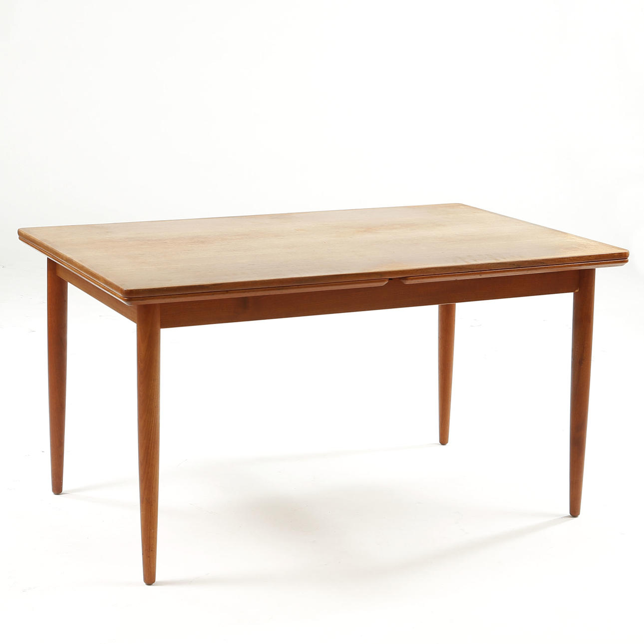 SPISEBORD, Sorø Stolefabrik, Danmark.