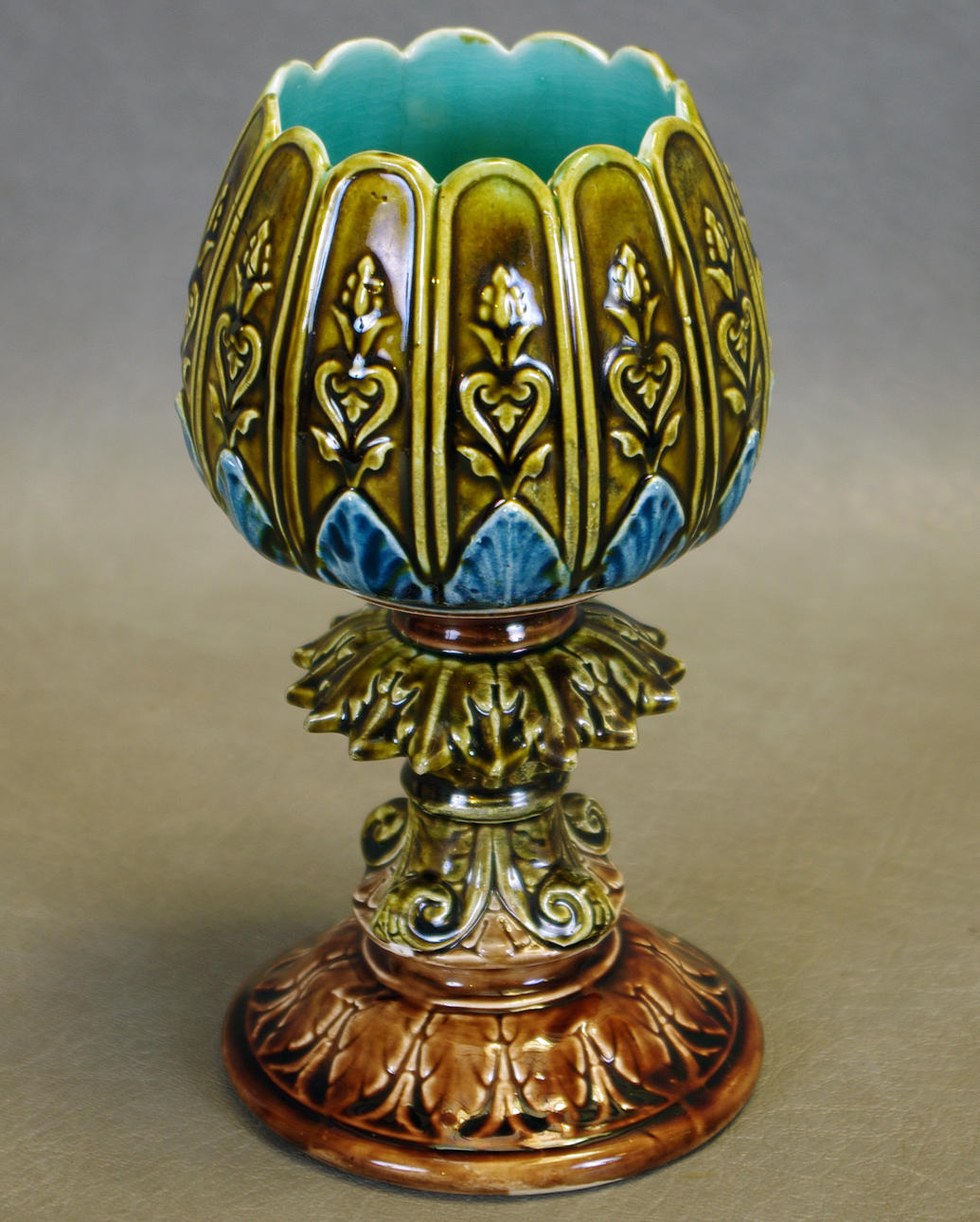 SKÅL PÅ FOT, majolika, jugend, Rörstrand.