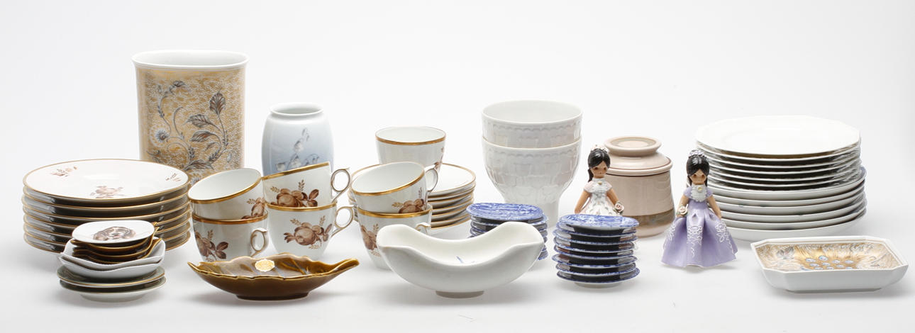 KERAMIKFÖREMÅL, bl.a. Rörstrand, Bing & Gröndahl.