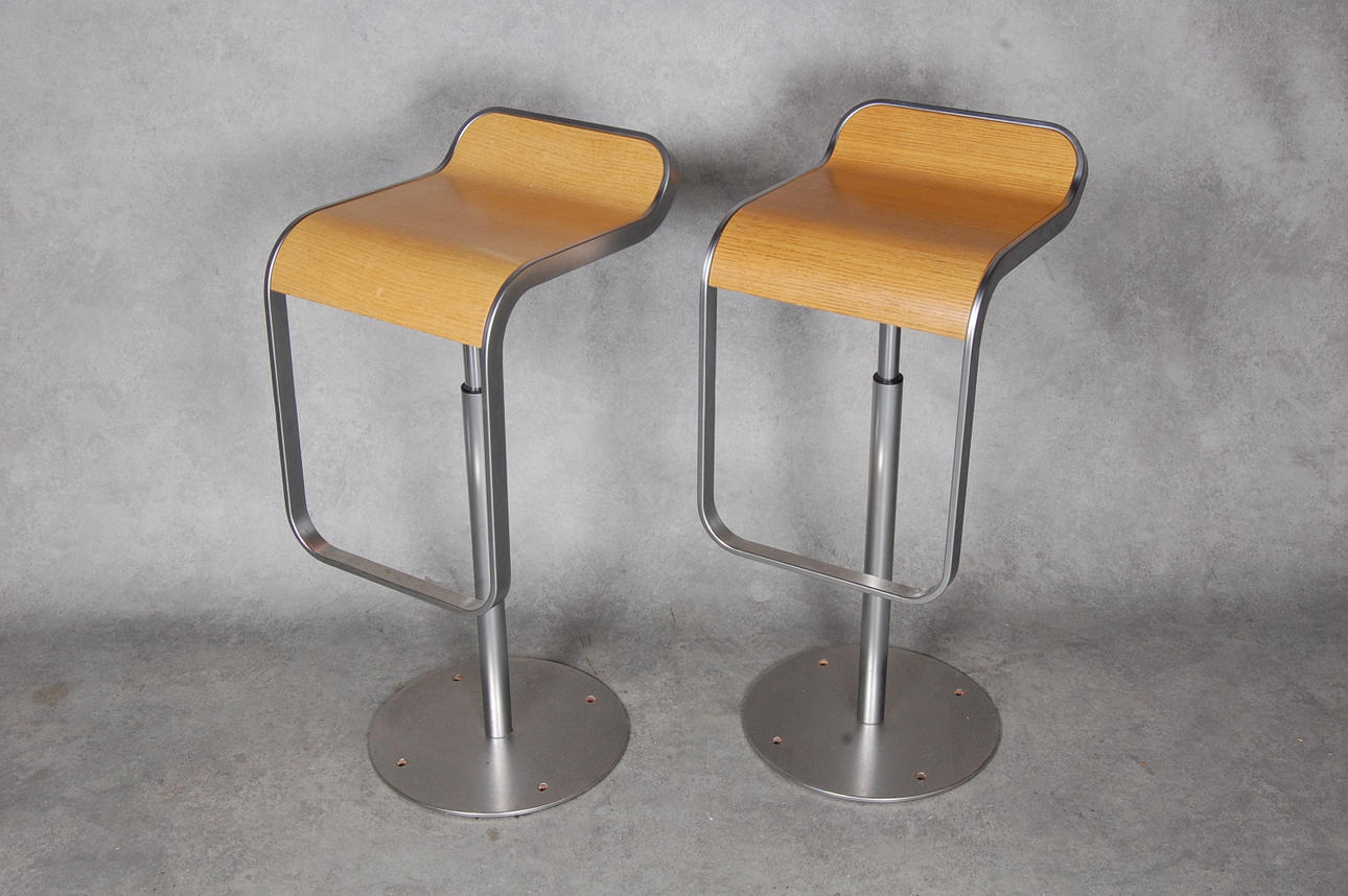 BARSTOLAR, 1 par, " Lem " designad av Shin & Tomoko Azumi, för La Palma, Italy ( Nr.1 ).