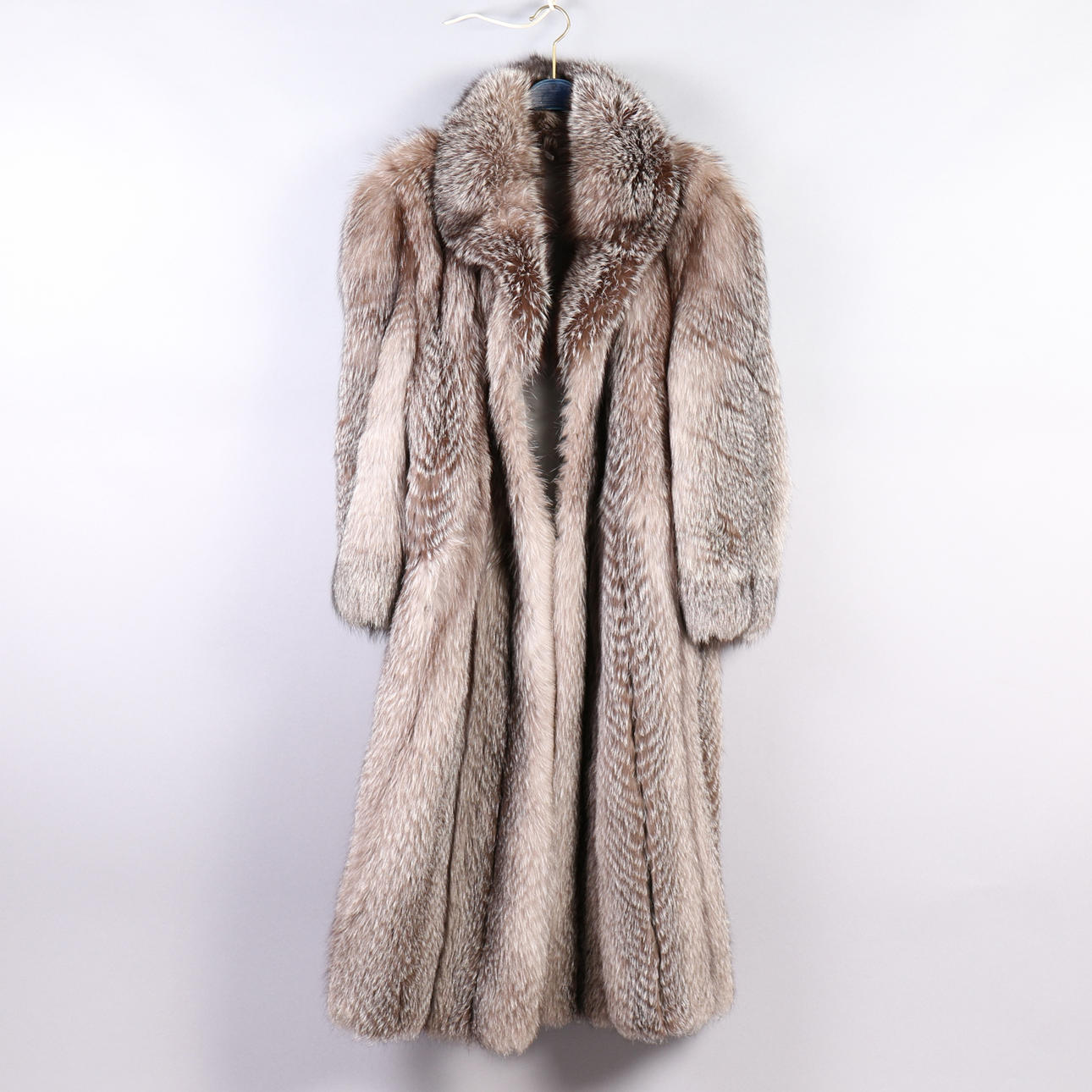 FUR COAT, silver fox, 20th century.