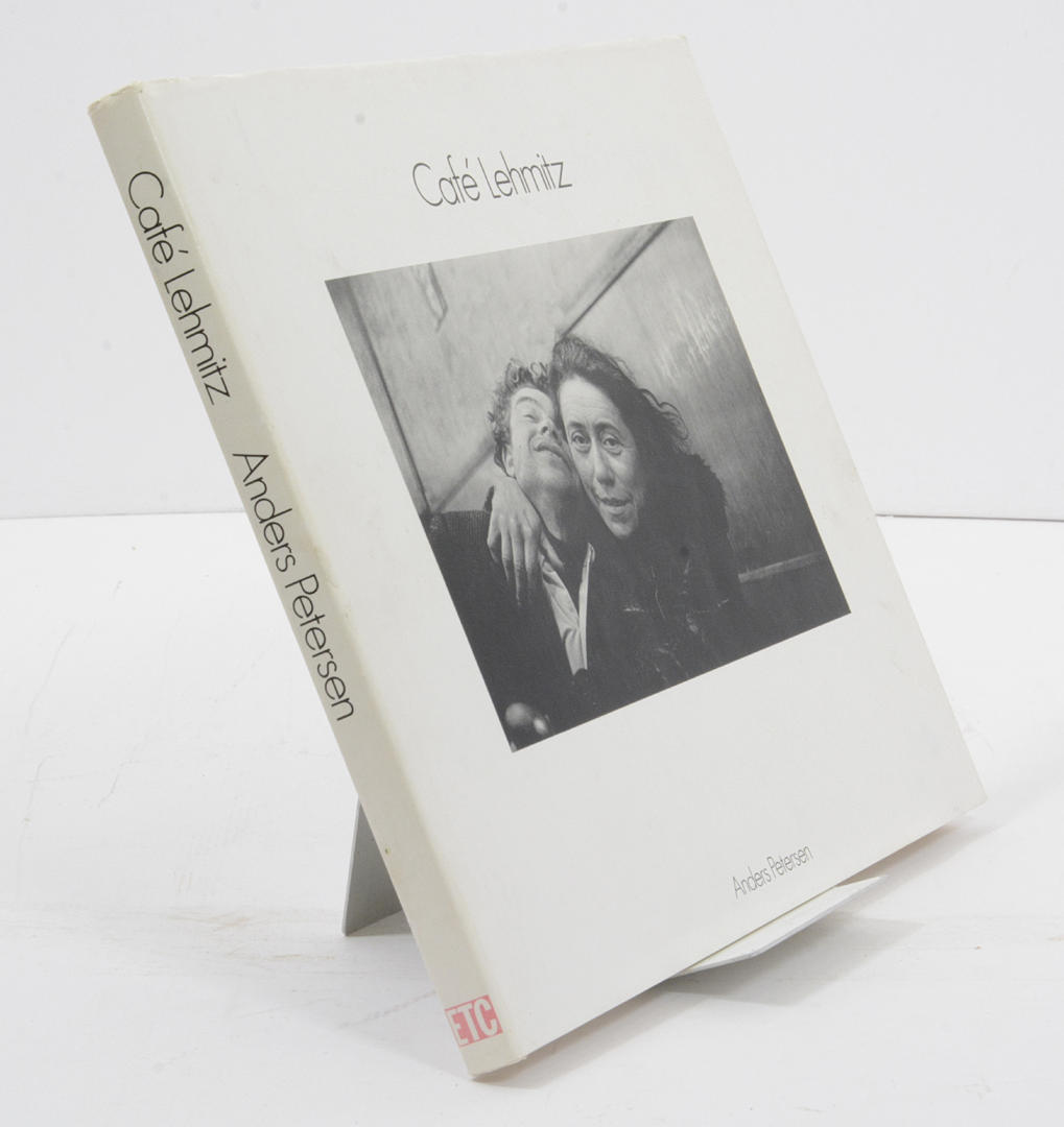 PETERSEN ANDERS. Café Lehmitz.