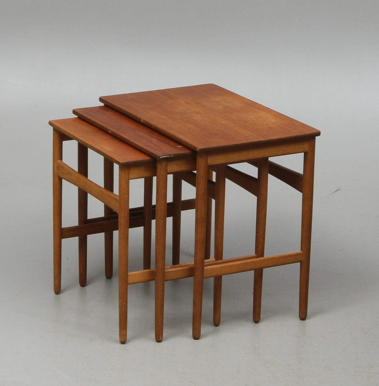 SATSBORD, 3 delar, Hans J Wegner, Andreas Tuck, Danmark, 1900-talets andra hälft.