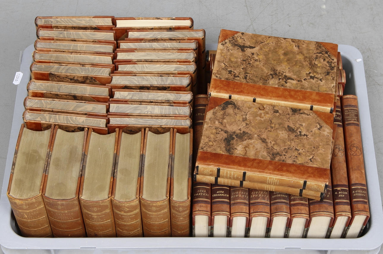 SKINNBAND, 42 st, 1900-tal.