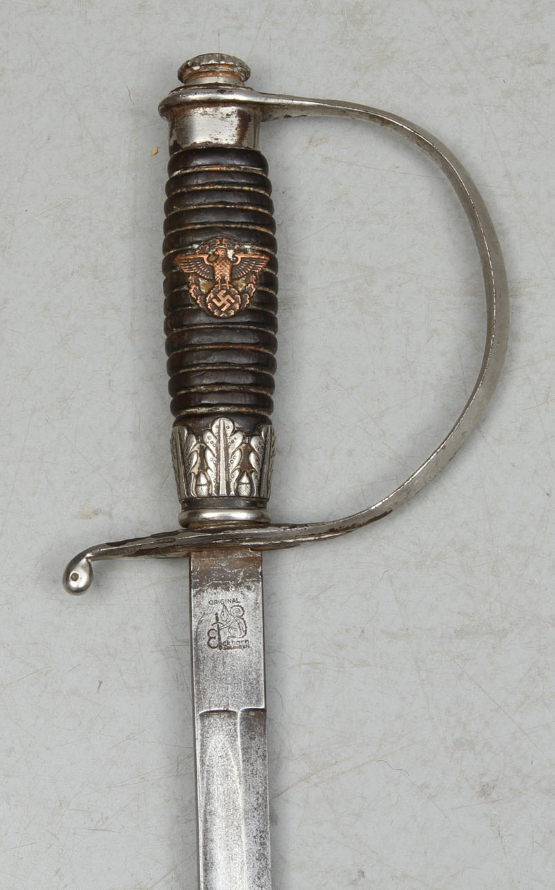 SVÄRD med BALJA. TYSK POLISOFFICER WW2. EICKHORN TYSKLAND.
