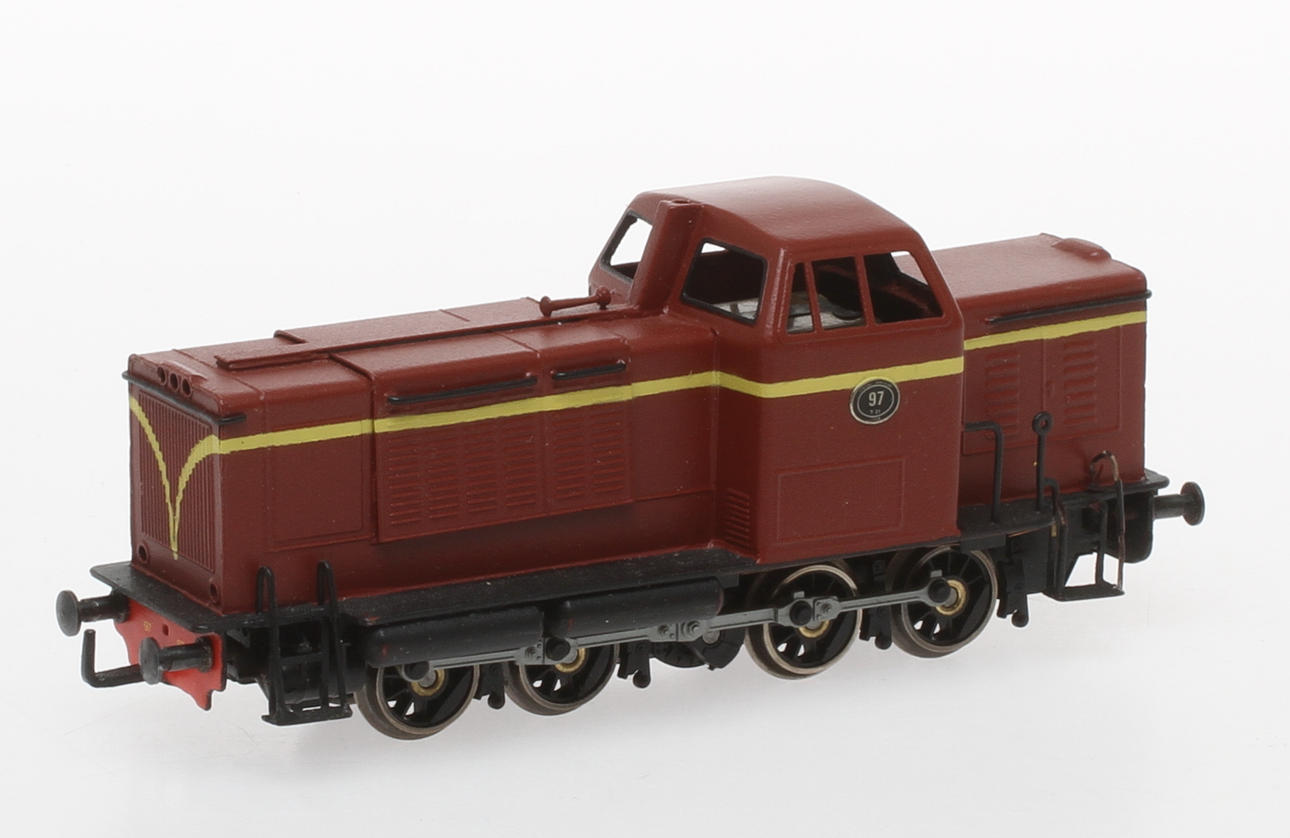 MODELLTÅG Diesellok T21 Litt 97. Mässingskåpa på PIKO-chassi.