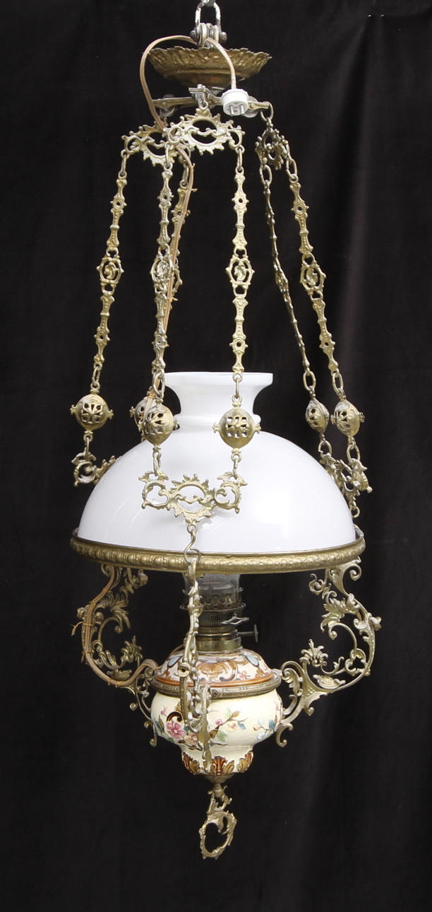 HÄNGLAMPA Majolika c:a 1900.