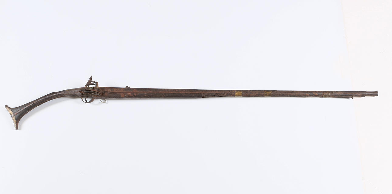 RIFLE DE BLOQUEO DE PEDERNAL, Oriental, Cerradura de Miquelet, siglo XIX.