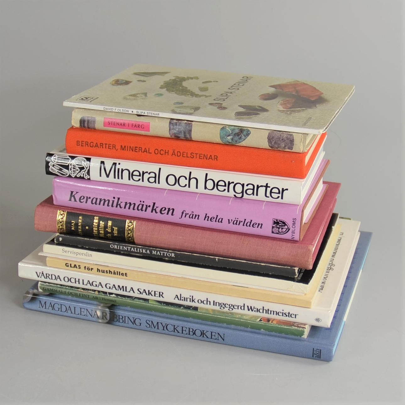 BÖCKER om stenar, hem och ting.