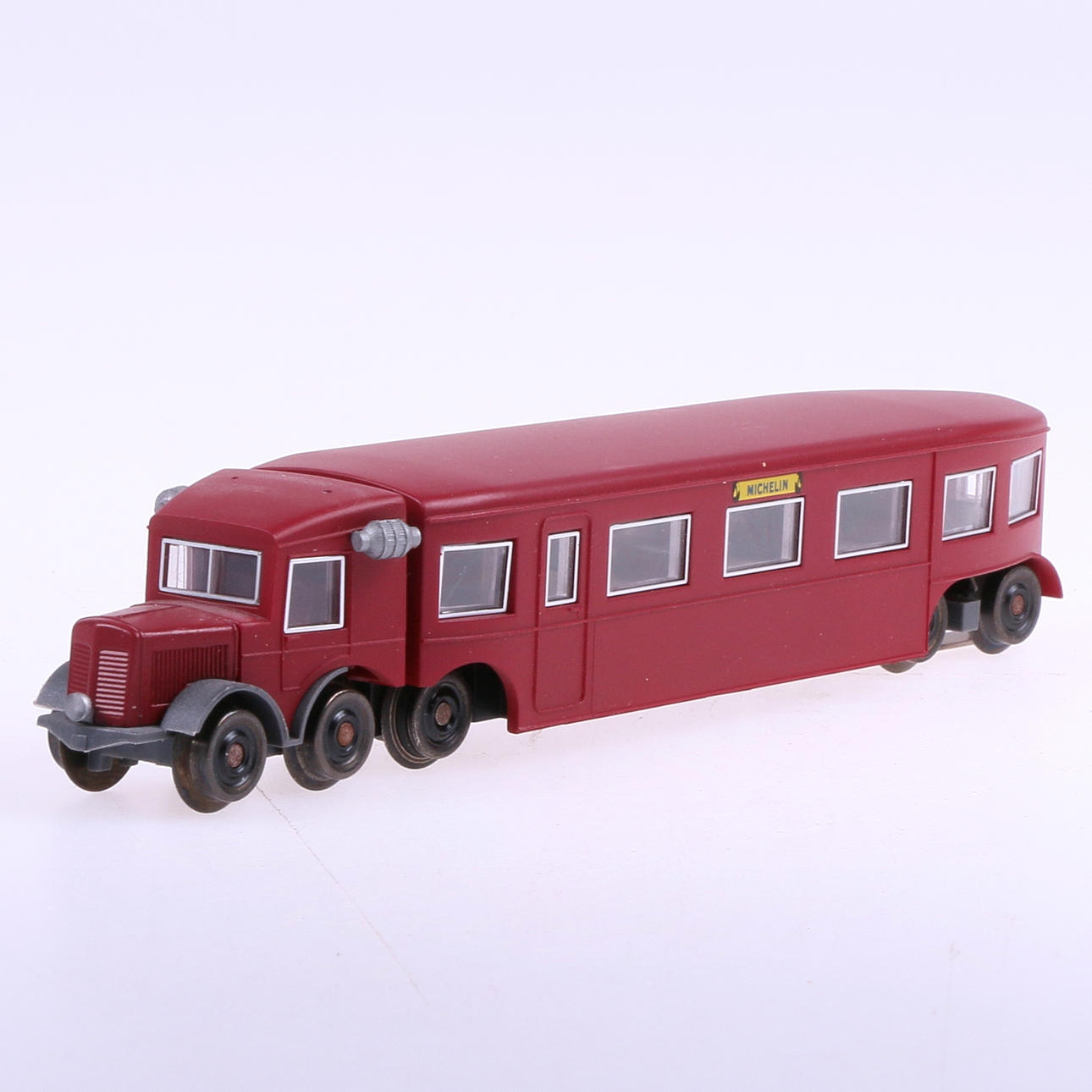 RAIL BUS, diesel, "Micheline", Märklin no 3124.